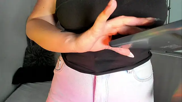 AmberLaurentt_ webcam