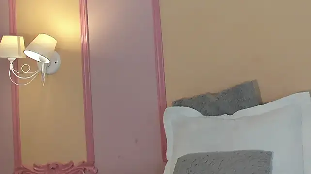 AriaBloom_ webcam