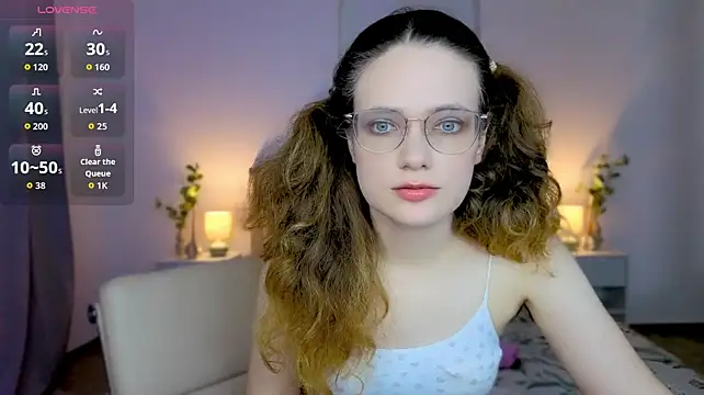 _Shy_bunny_ live cam preview
