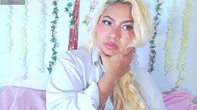 IvonnyBon_gh webcam