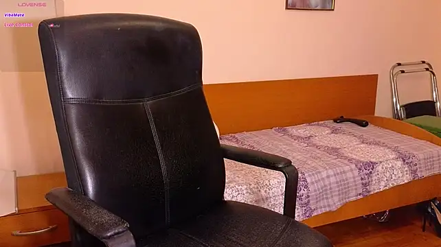 ChristiHanson webcam