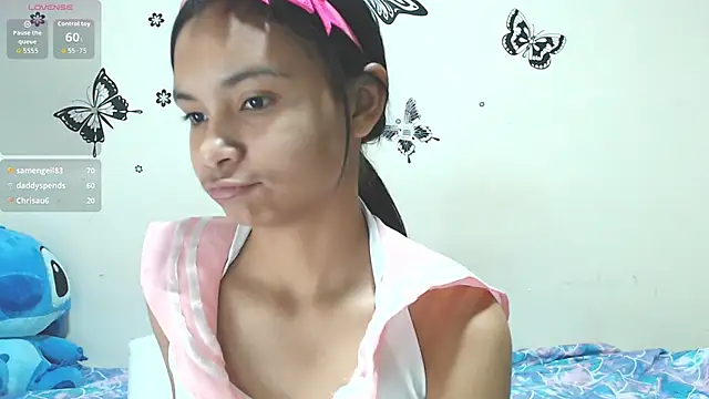 liz7skinny live cam on StripChat