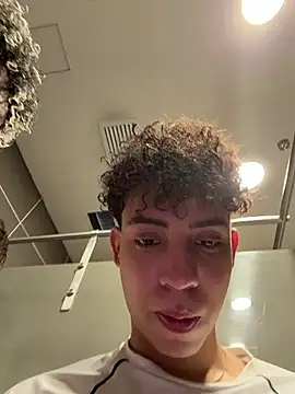 Webcam porno en directo de yoursexyjose