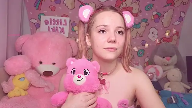 PrincessLittleKiki webcam
