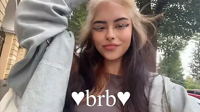 baby__kim webcam