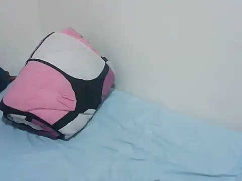 darkbeuty01 (F young) - dildo in my pussy