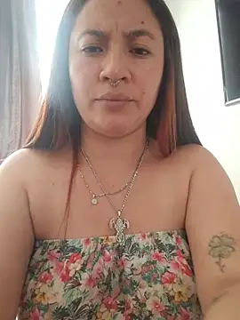 samm_curvy