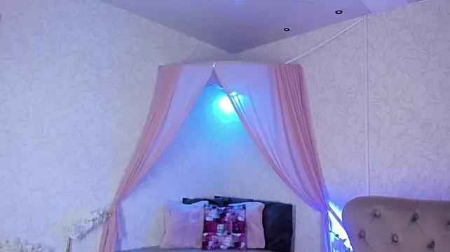 LolaGray__ webcam