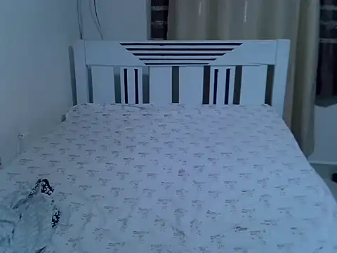Nightdiva33 webcam