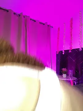 akatira_ec live cam preview