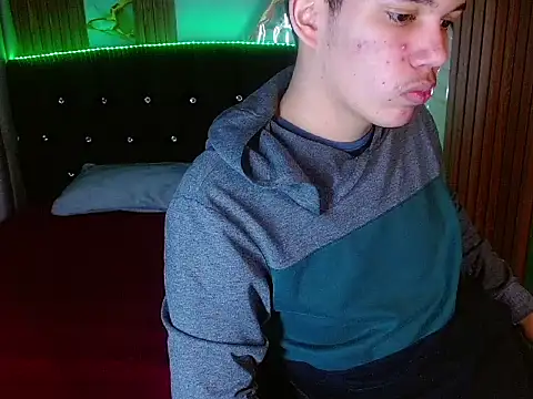 haku_nayro webcam
