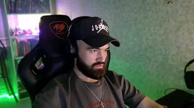 _Serious_Man webcam