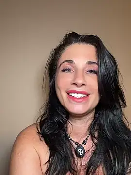 Eva_Pearl webcam