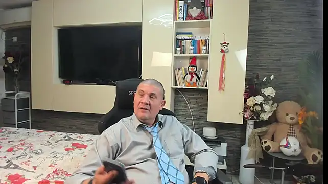 SpartacusDaddy48 webcam