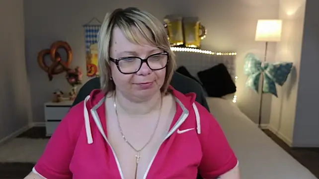 BonnnyBoobsy webcam