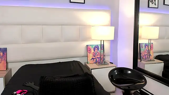 SunnyLuxxx webcam
