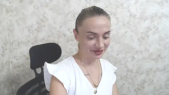 MerryRose33 webcam