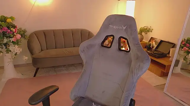 Chloe_levender webcam