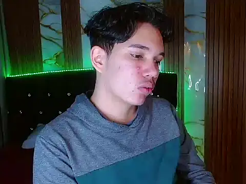 haku_nayro webcam
