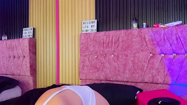 alexaivory (F young) - desnuda por 10 minutos