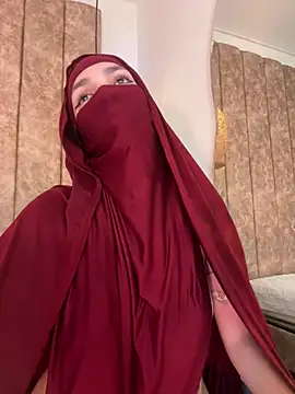 mariiiam_ (F young) - oild in my tits🍒