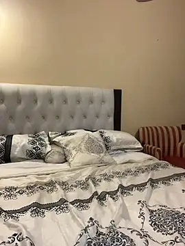 isabellagonzalez (F young) - Desnúdame.😈😈......... 90