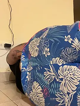 Pretty_Isadora webcam