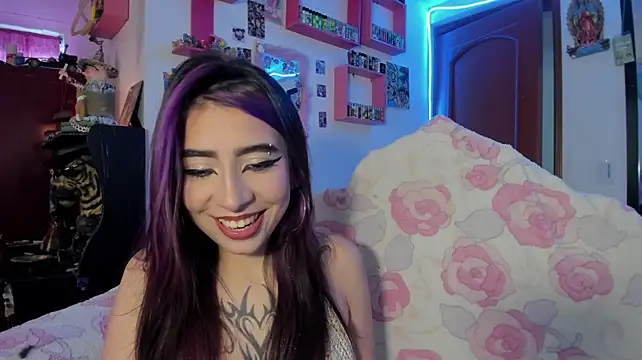Rebecahart webcam
