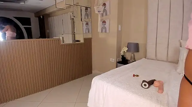 CataleyaMoon_ webcam