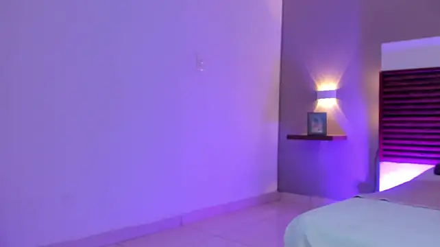 Alaysha-Johnson webcam