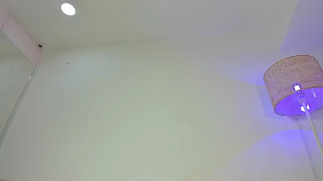 MICHELL_ROBERTSS885 webcam