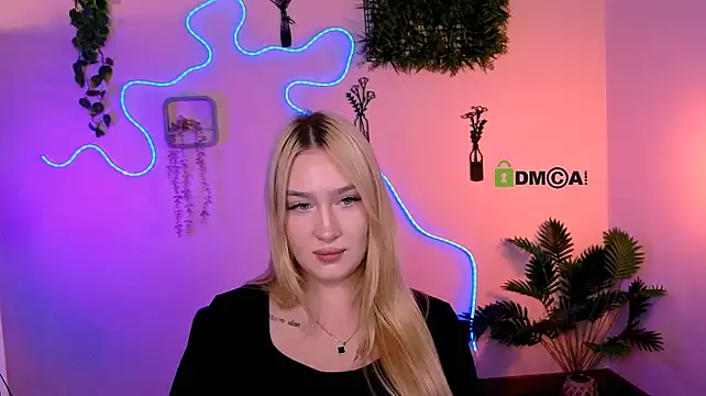 playful_sophie webcam