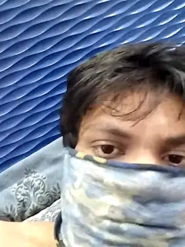 smallthickdick115 webcam