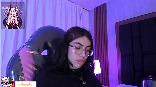 Molly_A webcam