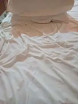 Julianokb77 webcam