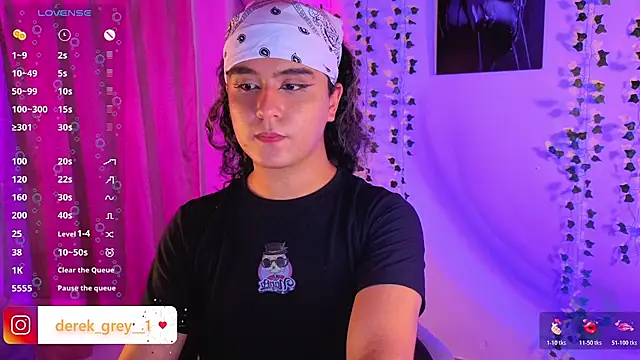 derek_greyy__ webcam