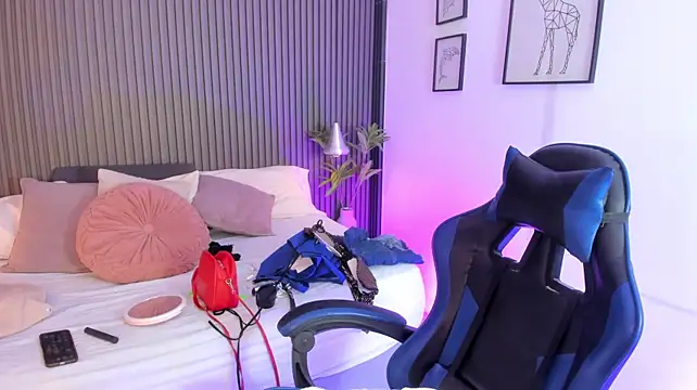 CaeliThalyana webcam