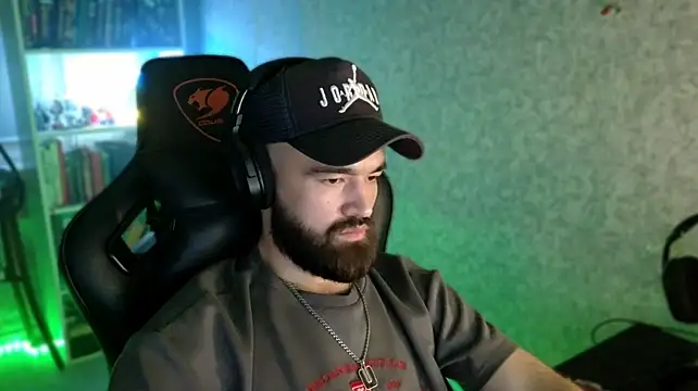 _Serious_Man webcam