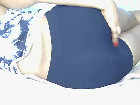 miss_aliyah (Ask my age) - MAKE MY PUSSY RAIN DADDY