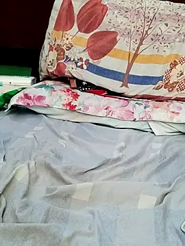 QueenSoreal webcam
