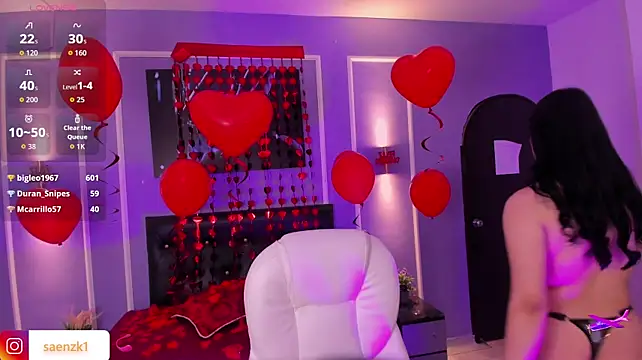 martinasaez (F young) - show boobs