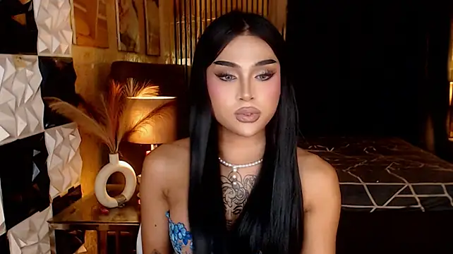 MassiveCockTrans webcam