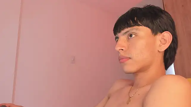 andrew_courtzz webcam