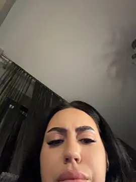 Andrestarr live cam on StripChat
