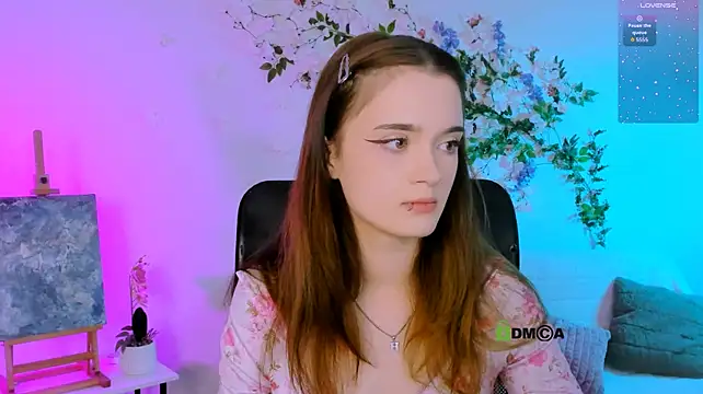 liana_kisses webcam