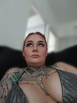 blazed_vixen live cam on StripChat