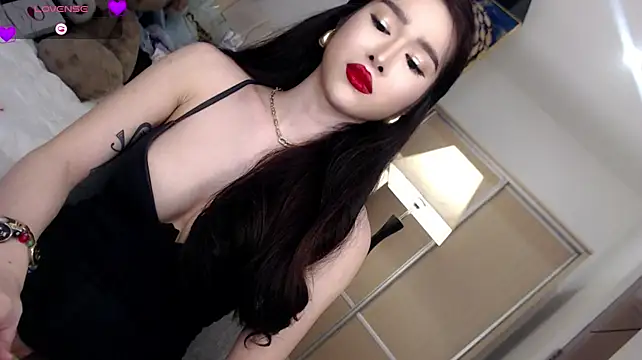 KeenMazikeen69 live sex cam
