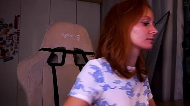 Liuba_Fox live cam on StripChat