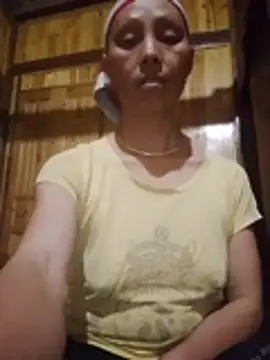 Nana_cute345 webcam