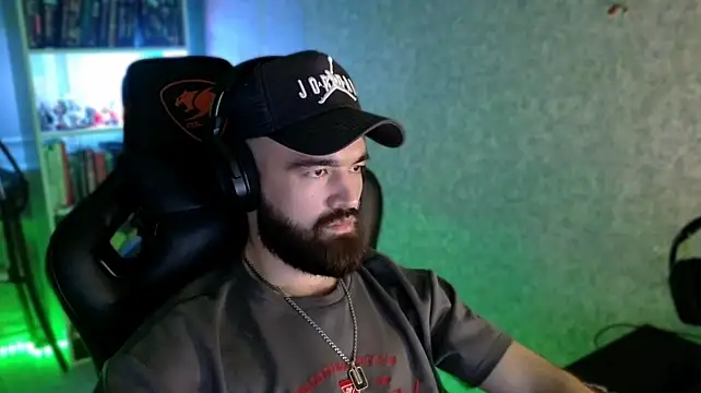 _Serious_Man webcam